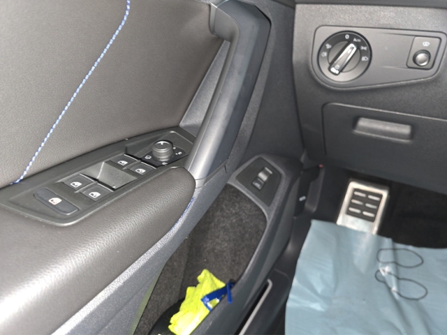 Tiguan R 2.0 TSI 4Motion+LED+NAVI+PANO+AHK+APP