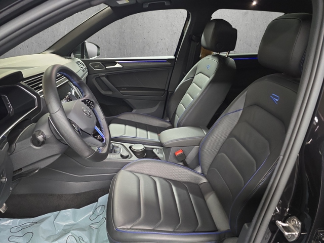 Tiguan R 2.0 TSI 4Motion+LED+NAVI+PANO+AHK+APP