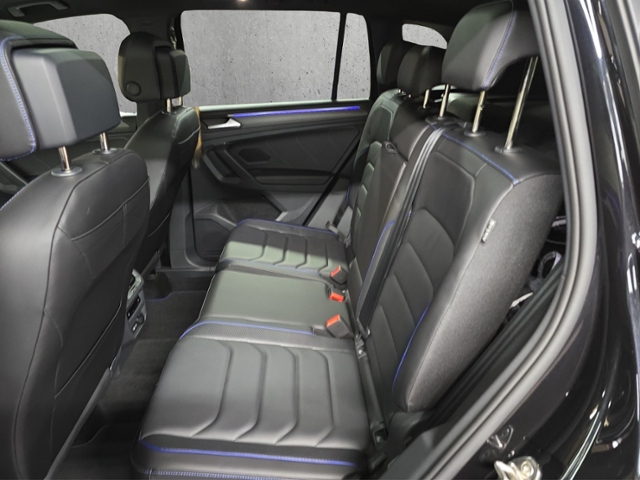 Tiguan R 2.0 TSI 4Motion+LED+NAVI+PANO+AHK+APP