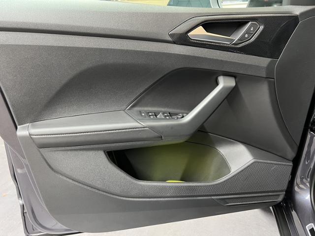 T-Cross R-Line 1.0 l TSI 85 kW (116 PS) DSG LED