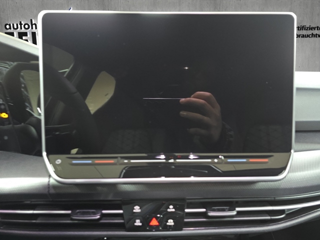 Golf R-Line 1,5 l eTSI  110 kW (150 PS) DSG