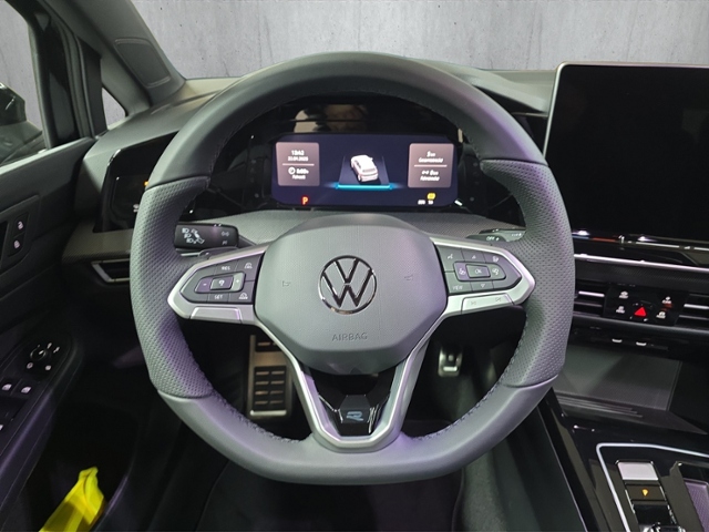 Golf R-Line 1,5 l eTSI  110 kW (150 PS) DSG