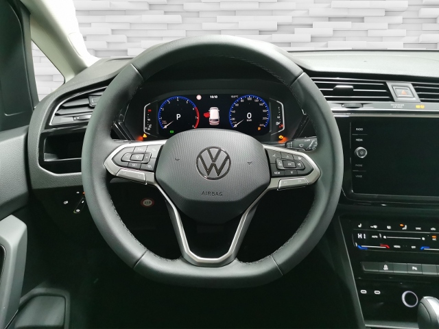 Touran Highline 1,5 l TSI 150 PS DSG  LED NAVI