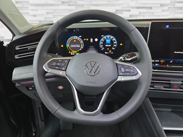 Tiguan Elegance 1,5 l eHybrid DSG KLIMA LED ALU