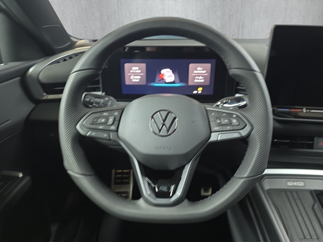 T-Roc R-Line 1.5 l eTSI  110 kW (150 PS) DSG