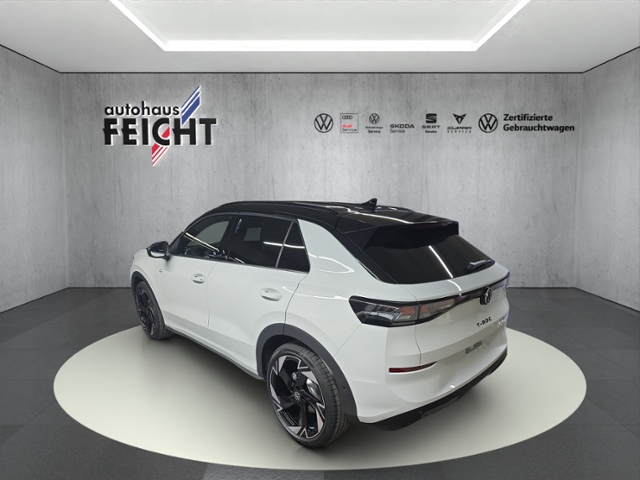 T-Roc R-Line 1.5 l eTSI  110 kW (150 PS) DSG