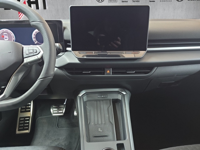 T-Roc 1.5 eTSI R-LineLED-MATRIX+NAVI+AHK+RFK