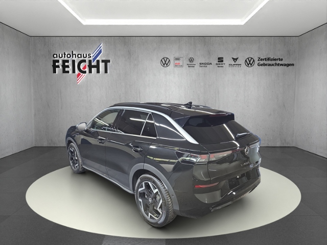 T-Roc 1.5 eTSI R-Line+LED-MATRIX+NAVI+AHK+RFK