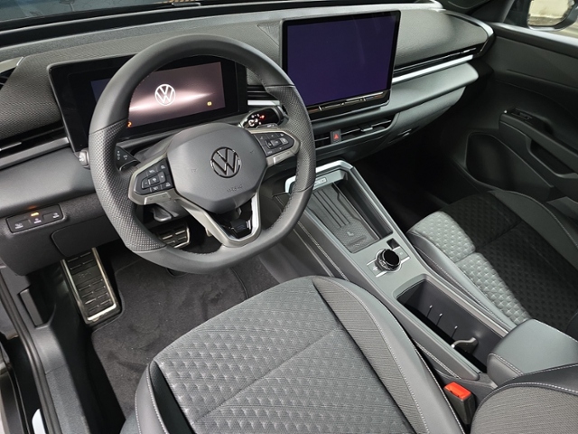 T-Roc 1.5 eTSI R-Line+LED-MATRIX+NAVI+AHK+RFK