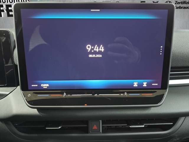 T-Roc 1.5 eTSI R-Line+LED-MATRIX+NAVI+AHK+RFK