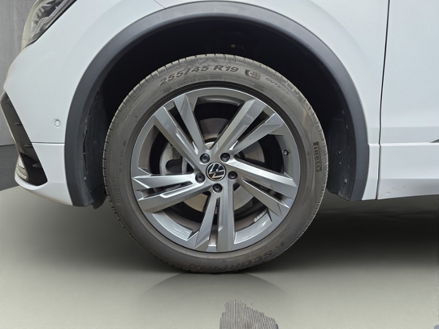 Tiguan Allspace 2.0 TSI R-Line+4Motion+AHK+LED